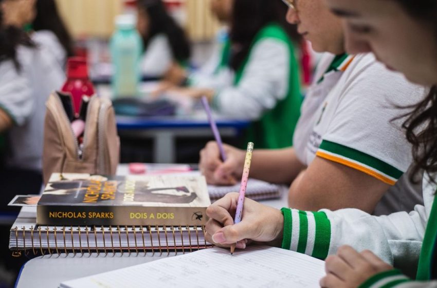  Disputa entre facções e violência extrema abalam escolas no Ceará, segundo especialista